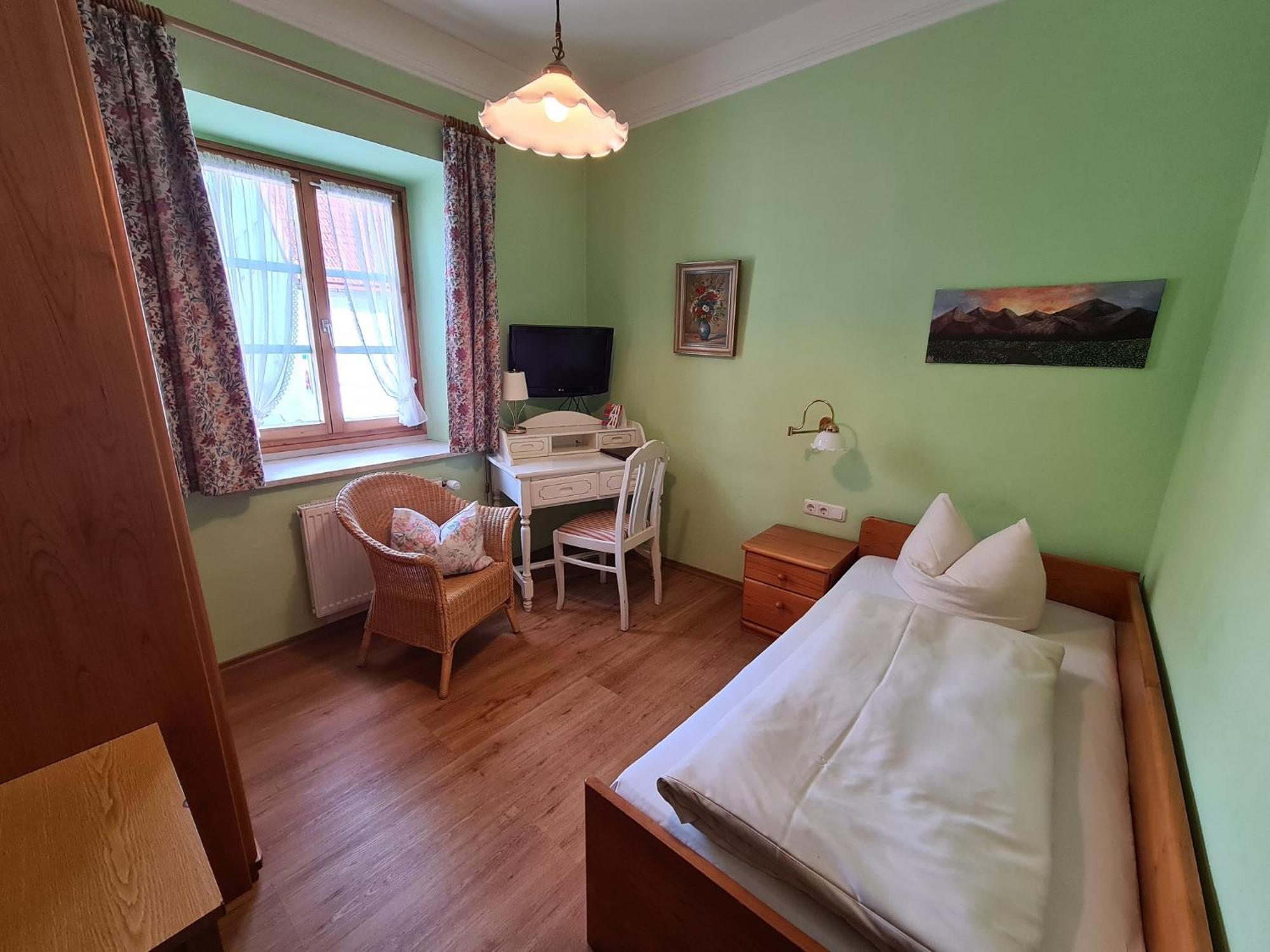 Hotel Altwirt Ленгрис Екстериор снимка