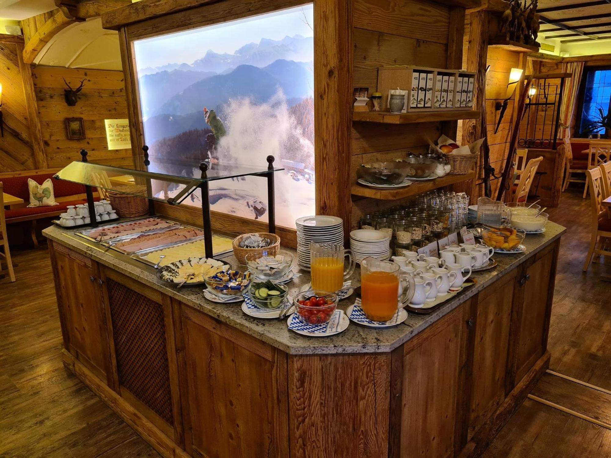 Hotel Altwirt Ленгрис Екстериор снимка